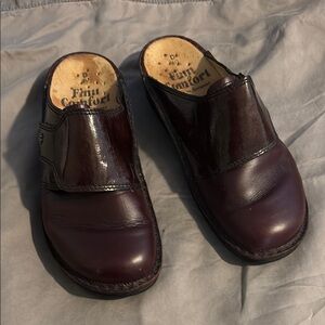 Finn Comfort Womens Burgundy Leather Shoes